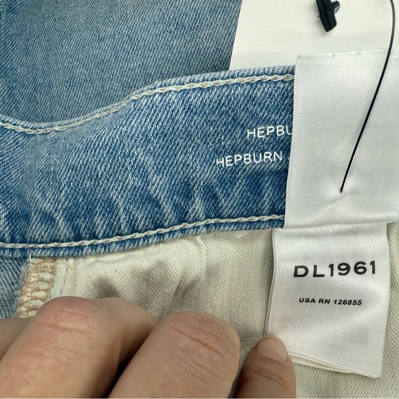 DL1961 Hepburn Wide Leg Jeans - Picture 5 of 8